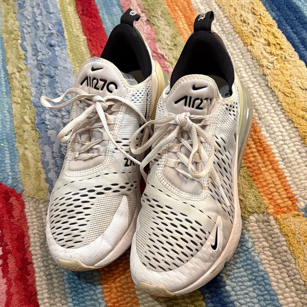 Nike Women’s Air Max 270 White AH6789-100 Size 9.5 👟👟